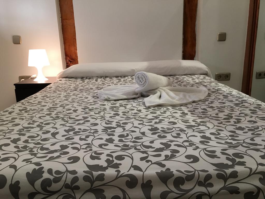 Apartamentos Good Stay Prado Madrid Ngoại thất bức ảnh