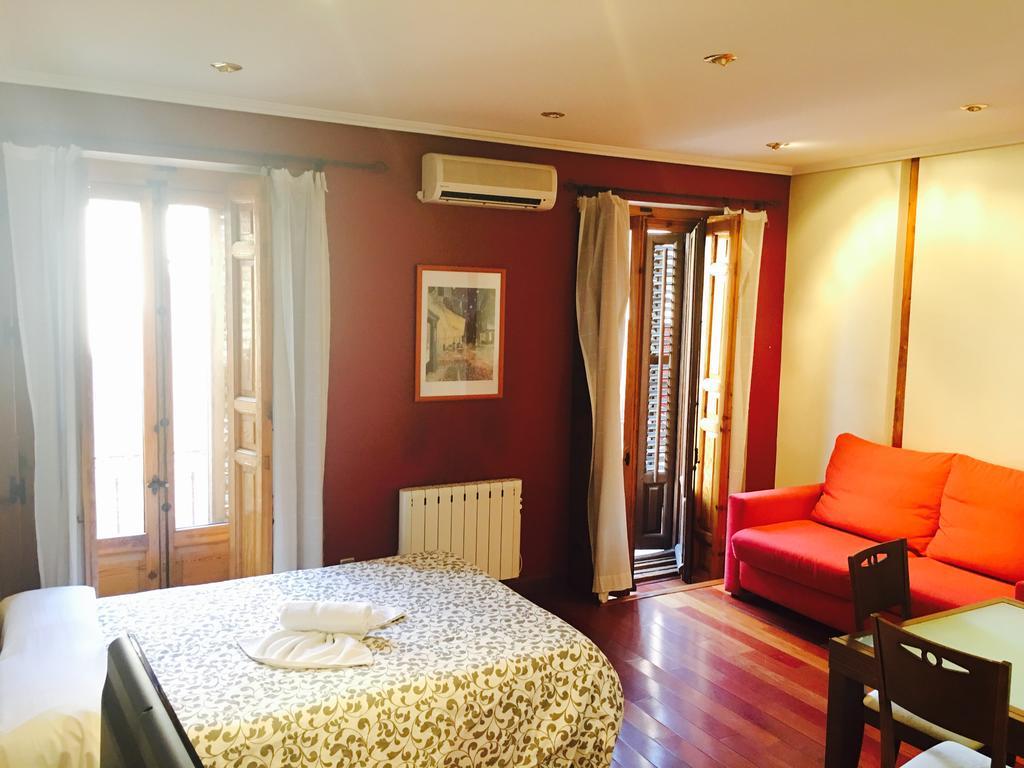 Apartamentos Good Stay Prado Madrid Ngoại thất bức ảnh