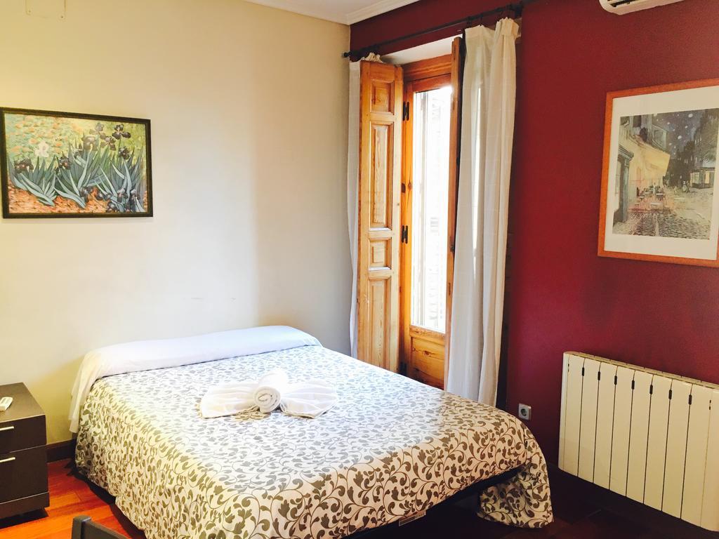 Apartamentos Good Stay Prado Madrid Ngoại thất bức ảnh