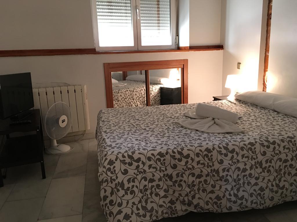 Apartamentos Good Stay Prado Madrid Ngoại thất bức ảnh