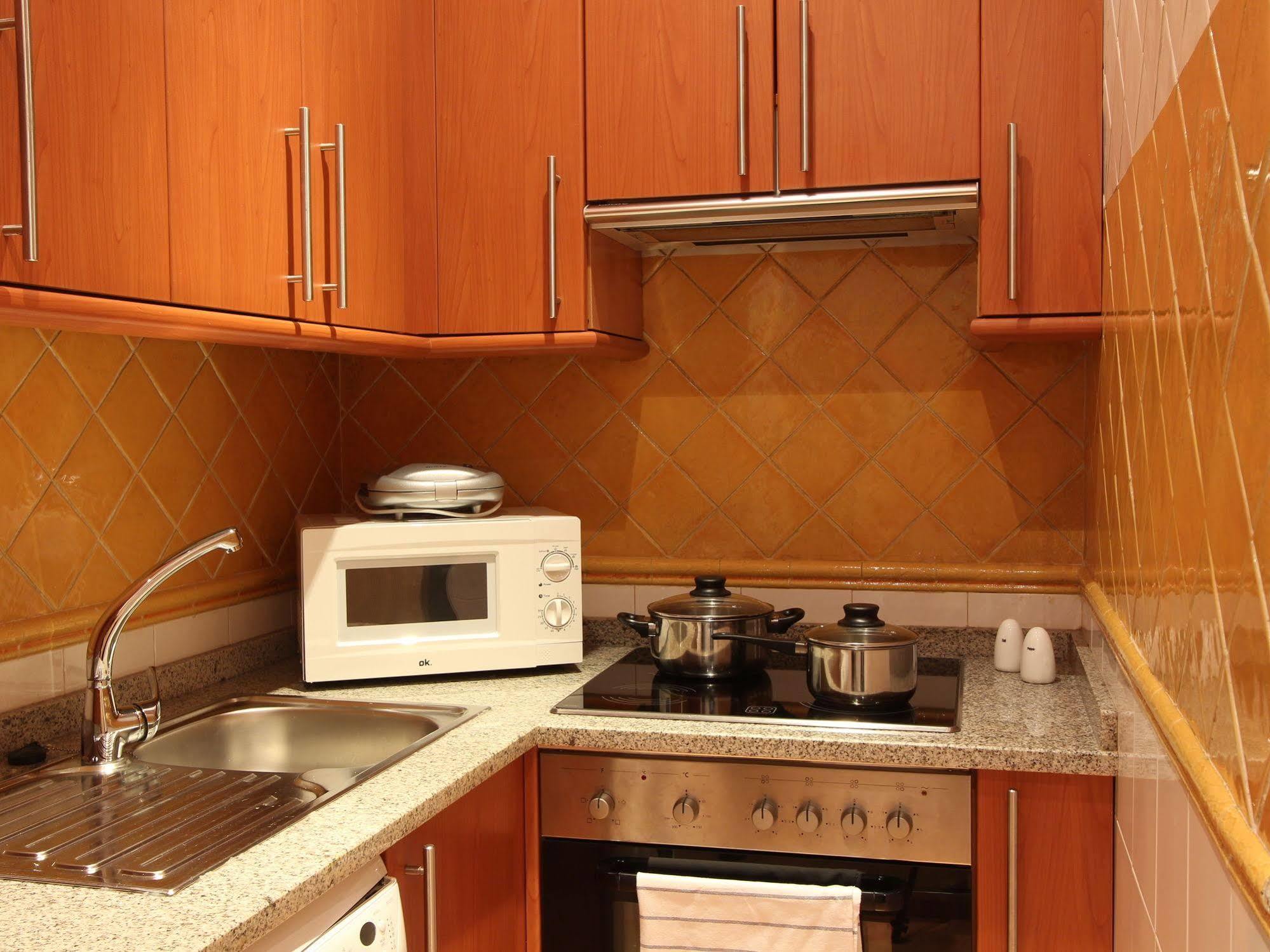 Apartamentos Good Stay Prado Madrid Ngoại thất bức ảnh