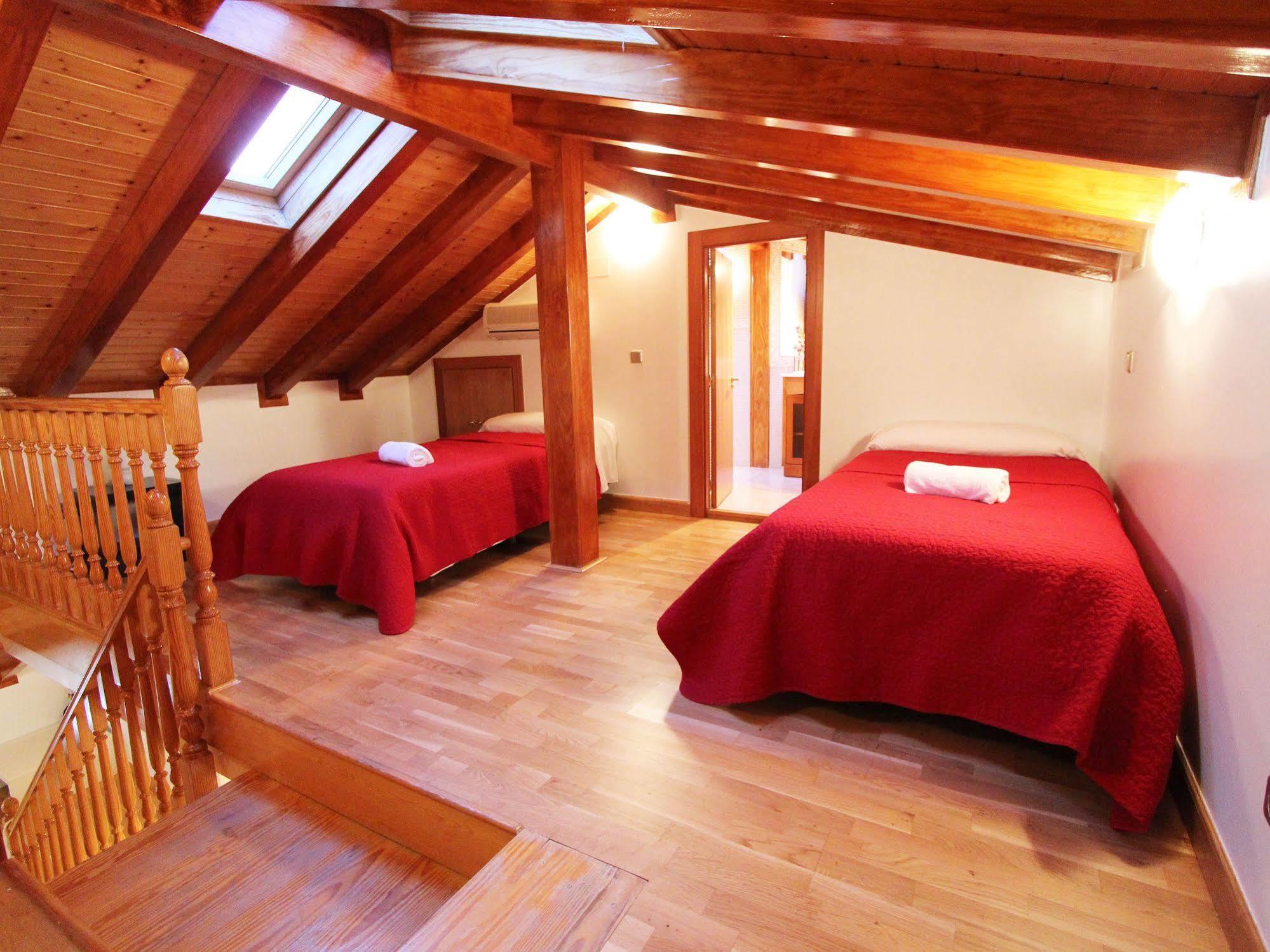 Apartamentos Good Stay Prado Madrid Ngoại thất bức ảnh