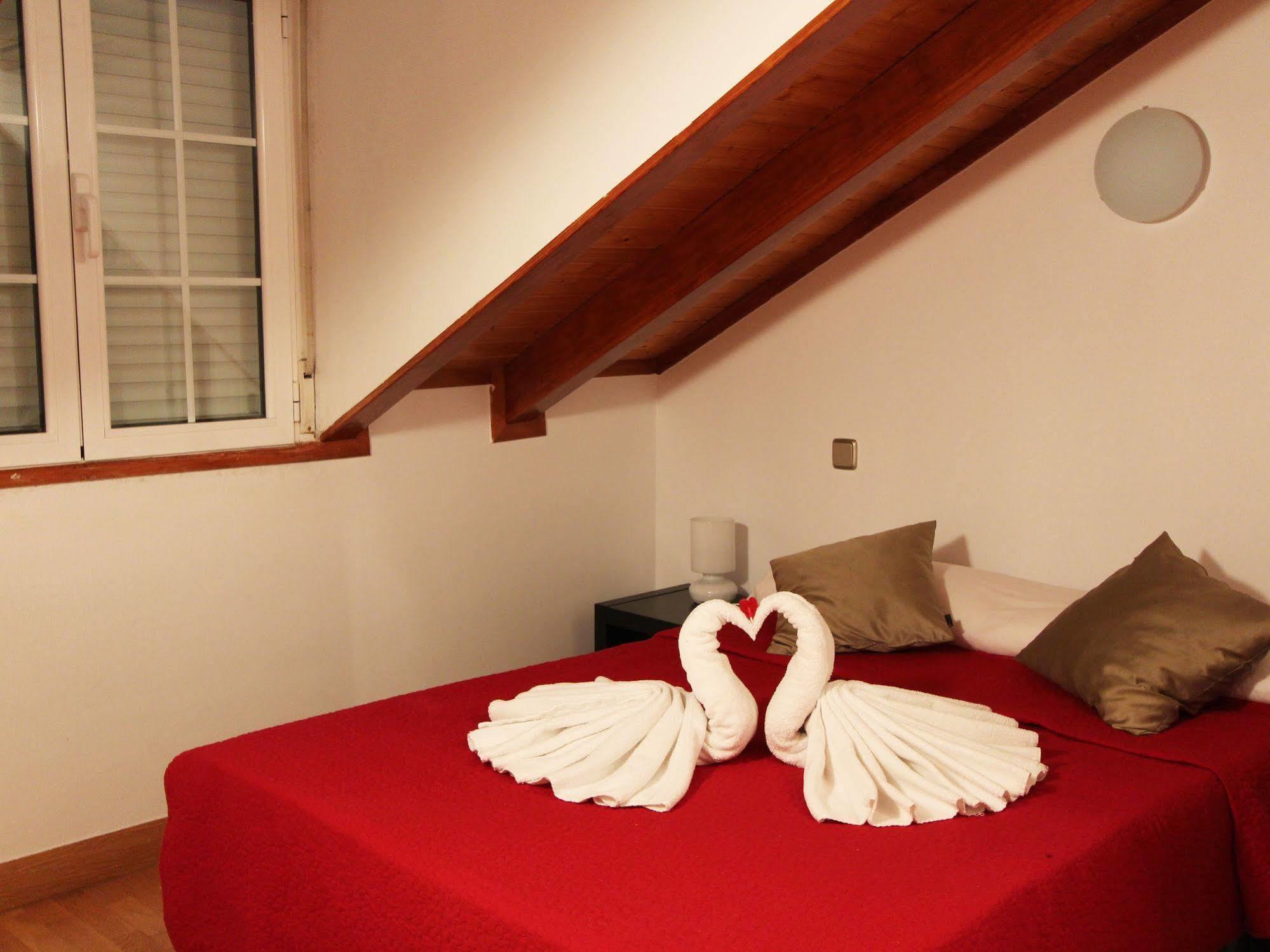 Apartamentos Good Stay Prado Madrid Ngoại thất bức ảnh