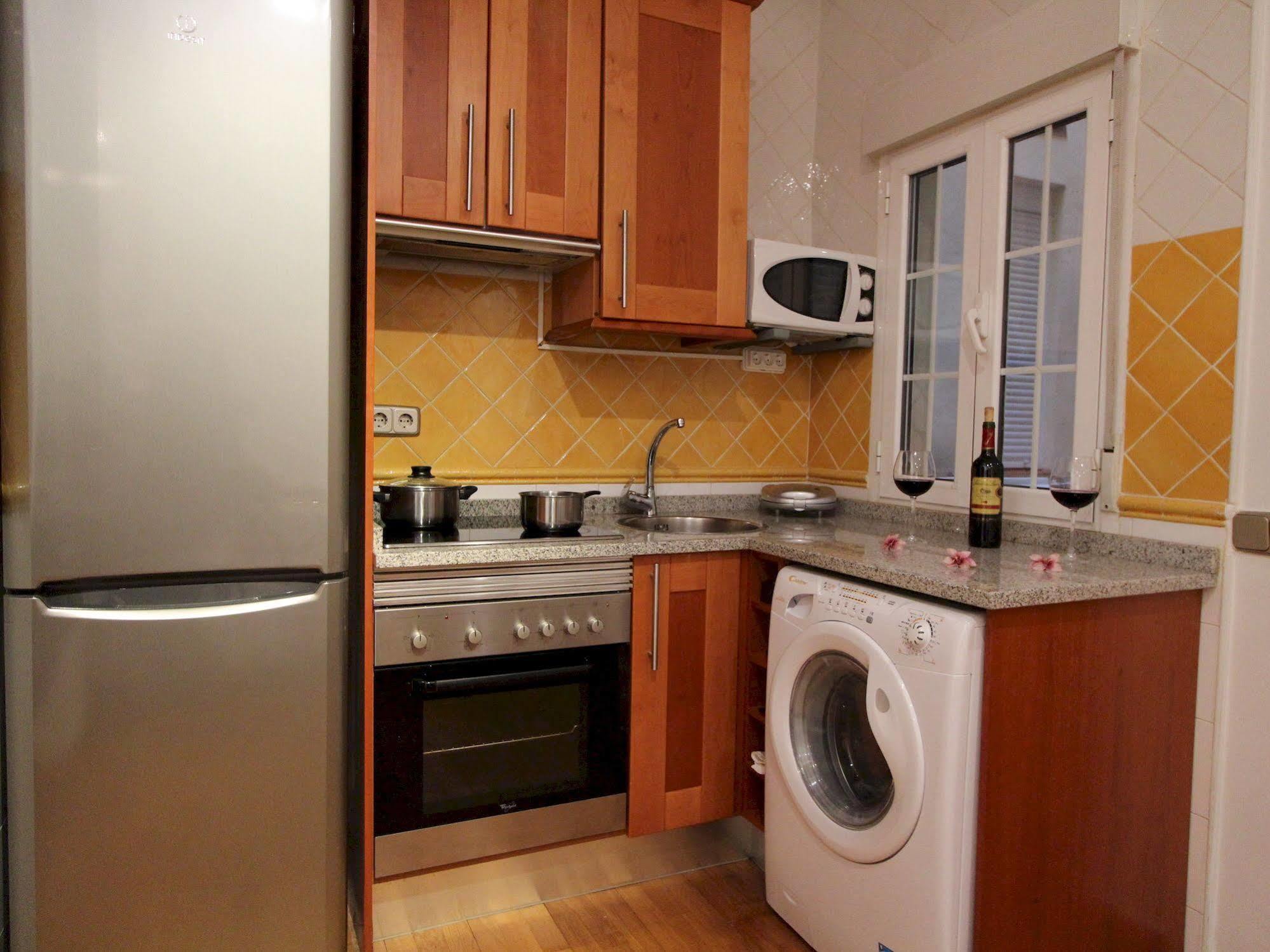 Apartamentos Good Stay Prado Madrid Ngoại thất bức ảnh
